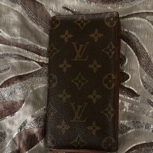 Louis Vuitton Brown Monogram wallet